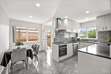 Photo of property in 51 Stottholm Road, Titirangi, Auckland, 0604