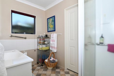 Photo of property in 1 Manor Park Drive, Pyes Pa, Tauranga, 3112