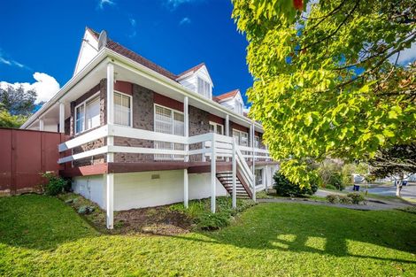 Photo of property in 19 Blundell Place, Chatswood, Auckland, 0626