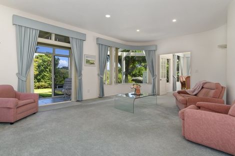 Photo of property in 10 Links View Drive, Omokoroa, 3114