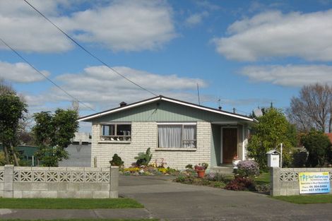 Photo of property in 21 Flower Street, Bulls, 4818