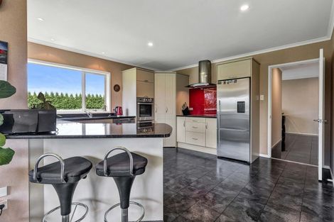 Photo of property in 550 Mountain Road, Lepperton, New Plymouth, 4373