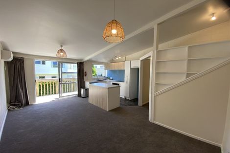 Photo of property in 23f4 Collins Avenue, Tawa, Wellington, 5028