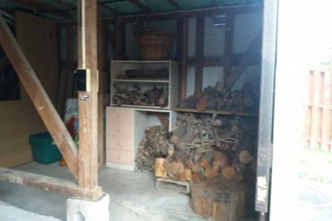 Photo of property in 75 Kemp Road, Massey, Auckland, 0614