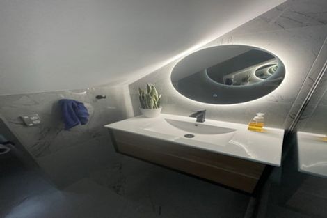 Photo of property in 4 Halyard Place, Te Atatu Peninsula, Auckland, 0610