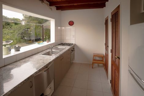 Photo of property in 2/15b Nandana Drive, Glen Eden, Auckland, 0602