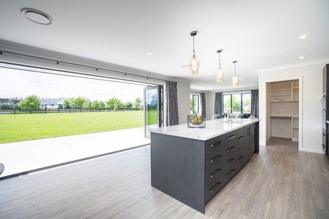 Photo of property in 7 Hartwell Drive, Kelvin Grove, Palmerston North, 4470