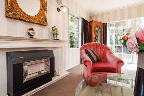 Photo of property in 7 Woodfield Avenue, Roslyn, Palmerston North, 4414
