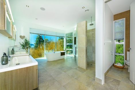 Photo of property in 115 Main Road, Governors Bay, Lyttelton, 8971