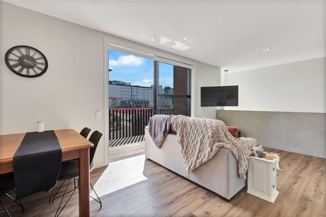 Photo of property in 4/212 Cashel Street, Christchurch Central, Christchurch, 8011