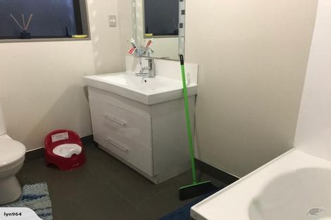 Photo of property in 17b Scotstoun Place, Glen Eden, Auckland, 0602