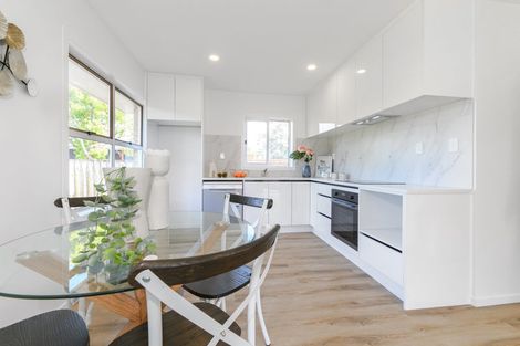 Photo of property in 3/104 Nile Road, Milford, Auckland, 0620