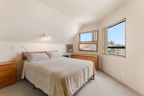 Photo of property in 34 Clyde Street, Mount Maunganui, 3116