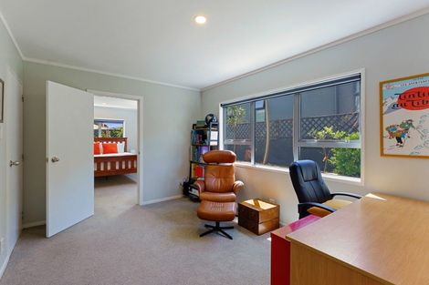 Photo of property in 93b The Esplanade, Raumati South, Paraparaumu, 5032