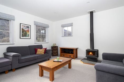 Photo of property in 107 Devon Street, Arrowtown, 9302