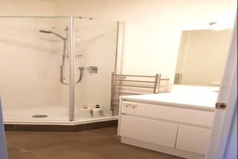 Photo of property in 348 East Coast Road, Sunnynook, Auckland, 0632