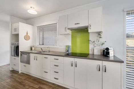 Photo of property in 25b Olive Terrace, Paraparaumu Beach, Paraparaumu, 5032