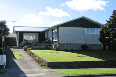 Photo of property in 10 Kairanga Crescent, Wainuiomata, Lower Hutt, 5014