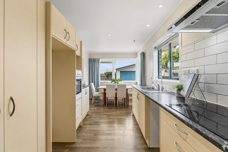 Photo of property in 194 Totara Drive, Pukete, Hamilton, 3200