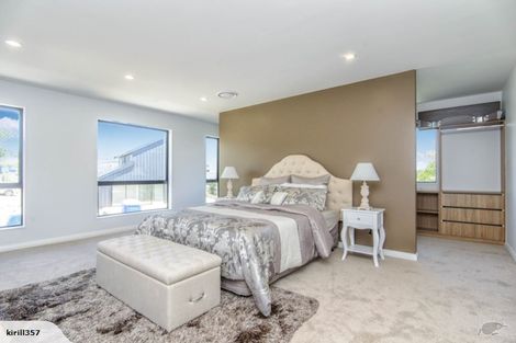 Photo of property in 9 Nerehana Place, Red Beach, 0932