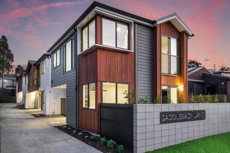 Photo of property in 3/114 Saddleback Rise, Murrays Bay, Auckland, 0630