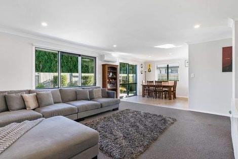 Photo of property in 8 Macloughlin Drive, Te Puke, 3119