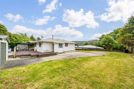 Photo of property in 15 Gawler Grove, Wainuiomata, Lower Hutt, 5014