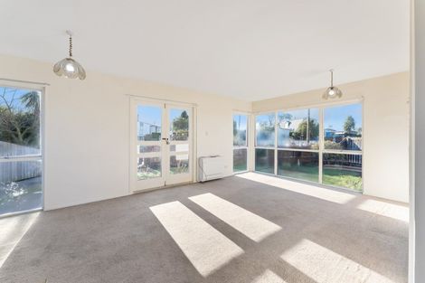 Photo of property in 97 Dunns Avenue, The Pines Beach, 7630