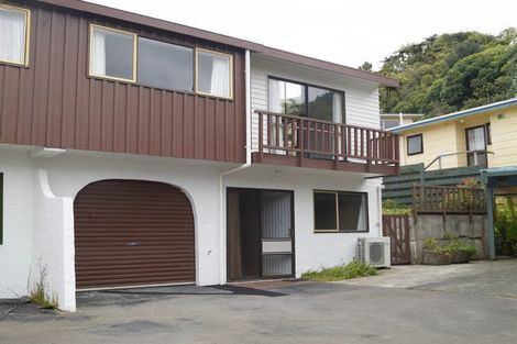 Photo of property in 60f2 Truscott Avenue, Johnsonville, Wellington, 6037