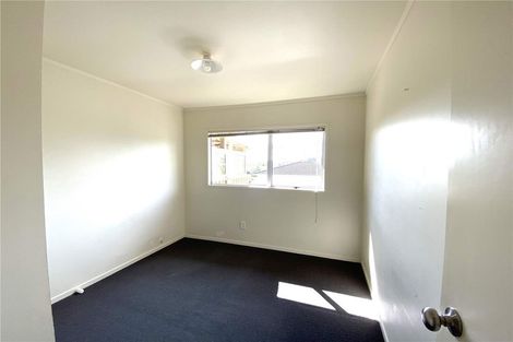 Photo of property in 42a Farwood Drive, Henderson, Auckland, 0612
