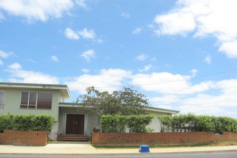 Photo of property in 2 Prospect Terrace, Pukekohe, 2120