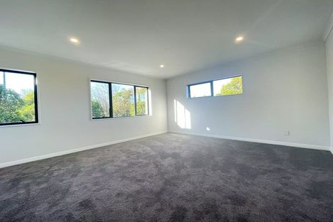Photo of property in 421a Bucklands Beach Road, Bucklands Beach, Auckland, 2012