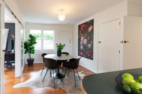 Photo of property in 41 Bassett Road, Johnsonville, Wellington, 6037