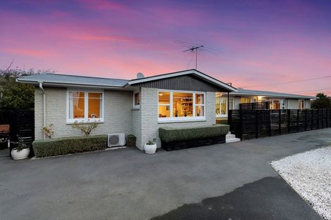 Photo of property in 2/172 Centaurus Road, Saint Martins, Christchurch, 8022
