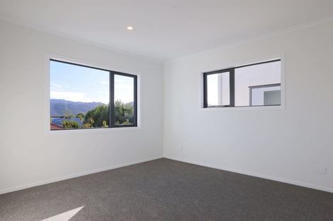 Photo of property in 9 Mamaku Place, Elderslea, Upper Hutt, 5018