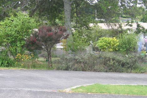 Photo of property in 3/2 Clare Place, Glenfield, Auckland, 0629