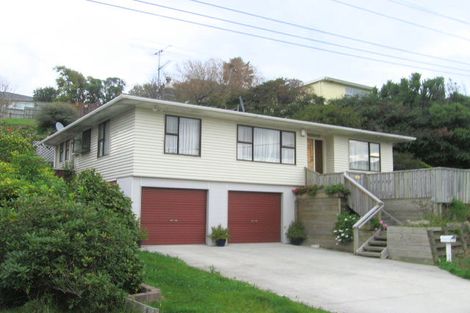 Photo of property in 16 Kowhai Street, Tawa, Wellington, 5028