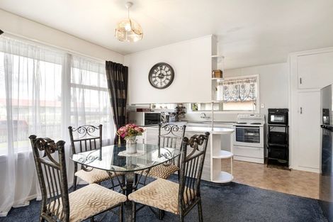 Photo of property in 12 Carters Road, Aranui, Christchurch, 8061