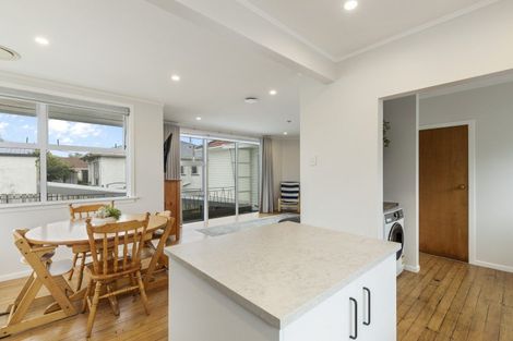Photo of property in 15 Tarahua Road, Vogeltown, New Plymouth, 4310