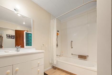 Photo of property in 15a Canning Street, Gore, 9710