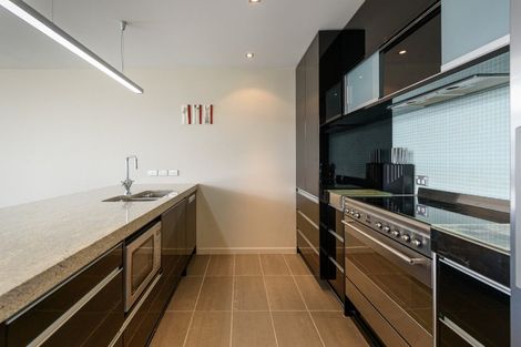 Photo of property in Blanc, 3e/136 Oriental Parade, Oriental Bay, Wellington, 6011