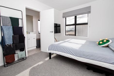 Photo of property in 27u6 Seddon Road, Frankton, Hamilton, 3204
