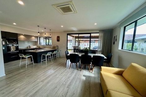 Photo of property in 58 Sandhurst Drive, Papamoa Beach, Papamoa, 3118