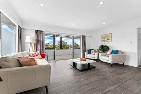 Photo of property in 4 Bacot Place, Howick, Auckland, 2014