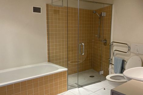 Photo of property in 11/80u Salamanca Road, Kelburn, Wellington, 6012