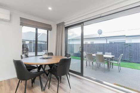 Photo of property in 4 Pierce Street, Marshland, Christchurch, 8083