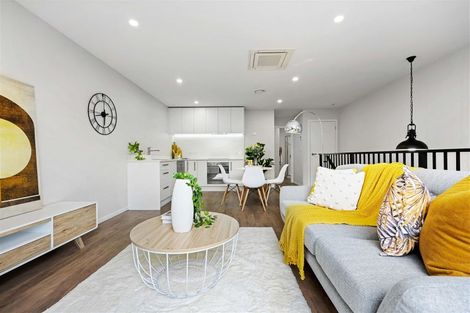 Photo of property in 16 Village Quarter Lane, Frankton, Hamilton, 3204