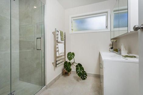 Photo of property in 9 Nicholson Place, Hillcrest, Auckland, 0627