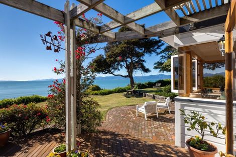 Photo of property in 15 Aporo Road, Ruby Bay, Upper Moutere, 7173