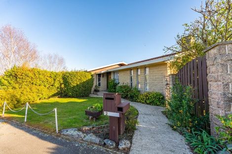 Photo of property in 2 Oxford Street, Holmes Hill, Oamaru, 9401